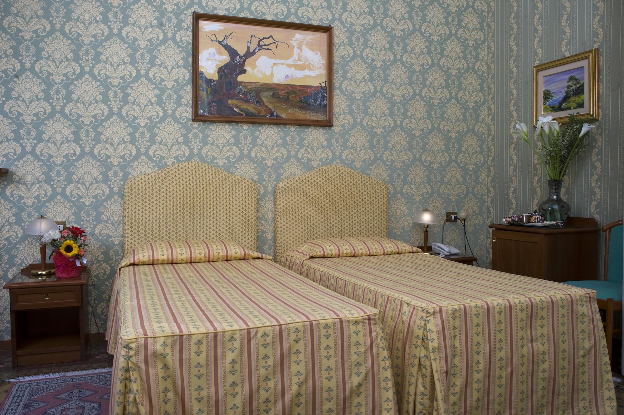 Hotel Beatrice ฟลอเรนซ์ ภายนอก รูปภาพ