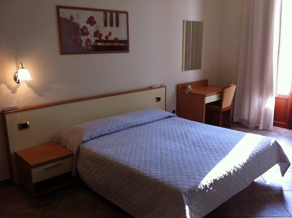 Hotel Beatrice ฟลอเรนซ์ ห้อง รูปภาพ