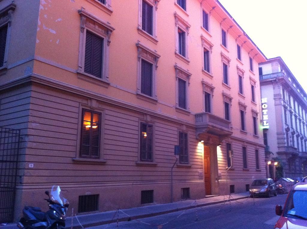 Hotel Beatrice ฟลอเรนซ์ ภายนอก รูปภาพ
